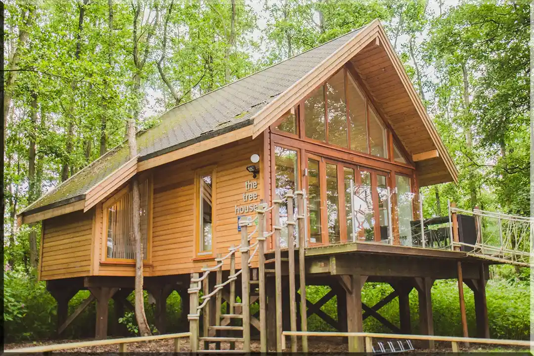 Nhà gỗ lắp ghép hiện đại kiểu Âu - Mỹ 4 Nhà gỗ lắp ghép hiện đại kiểu Âu thơ mộng